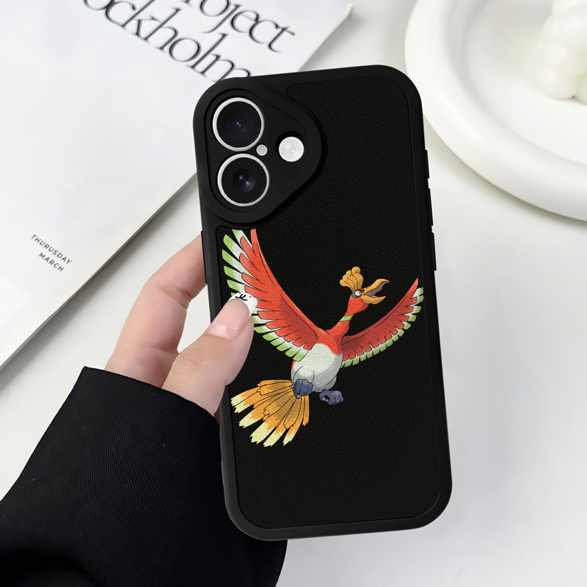 （画像用） ポケットモンスター Pokémon 【iPhone 16シリーズ対応】シリコンスマホケース（レザー調） 材質：シリコン